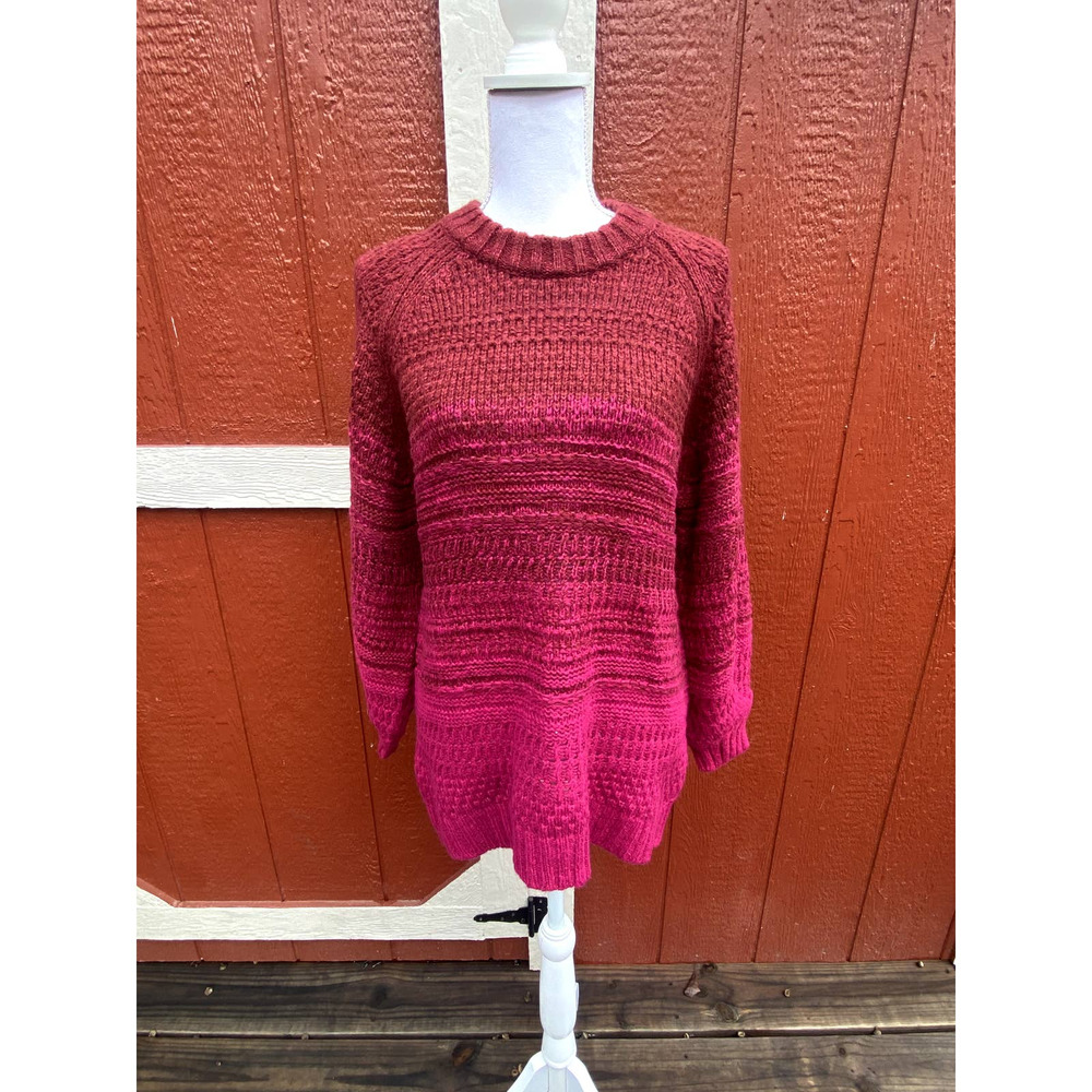 NWT Isabel Maternity Burgundy/Hot Pink Ombre Oversized Bulky Knit Sweater - Picture 2 of 6